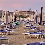 Wonderful Seafront In Apartman *